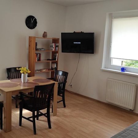Apartament Przy Wroclawskim Stadionie Екстериор снимка
