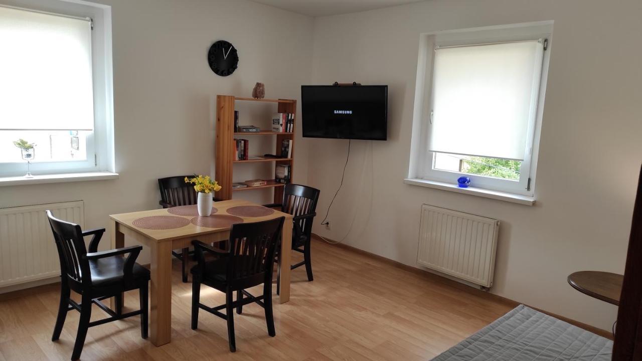 Apartament Przy Wroclawskim Stadionie Екстериор снимка